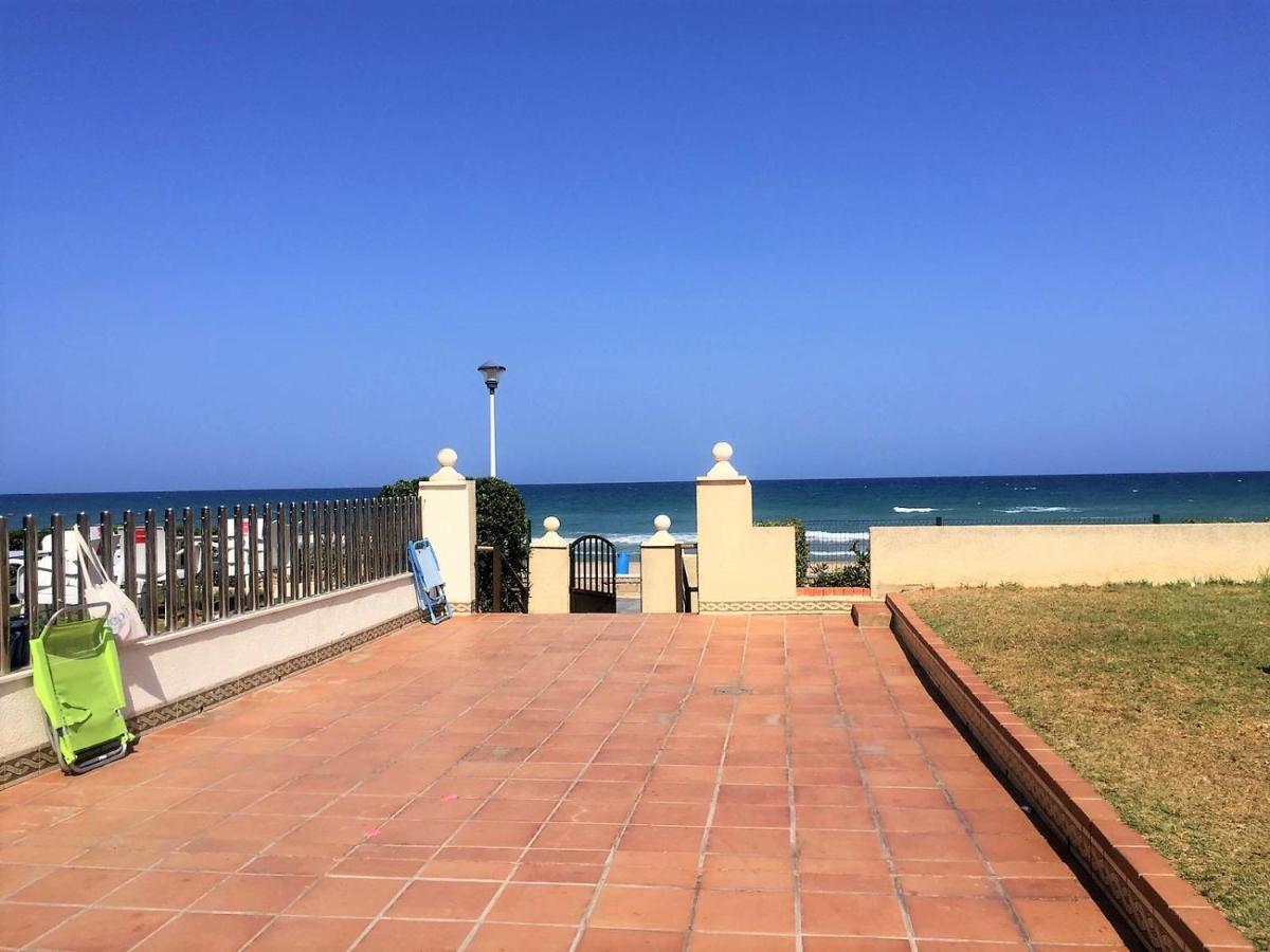 Cozy Apartment In A Beachfront Complex el el Mareny Blau Bagian luar foto
