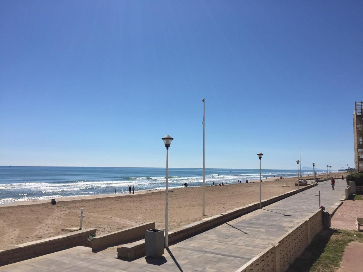 Cozy Apartment In A Beachfront Complex el el Mareny Blau Bagian luar foto